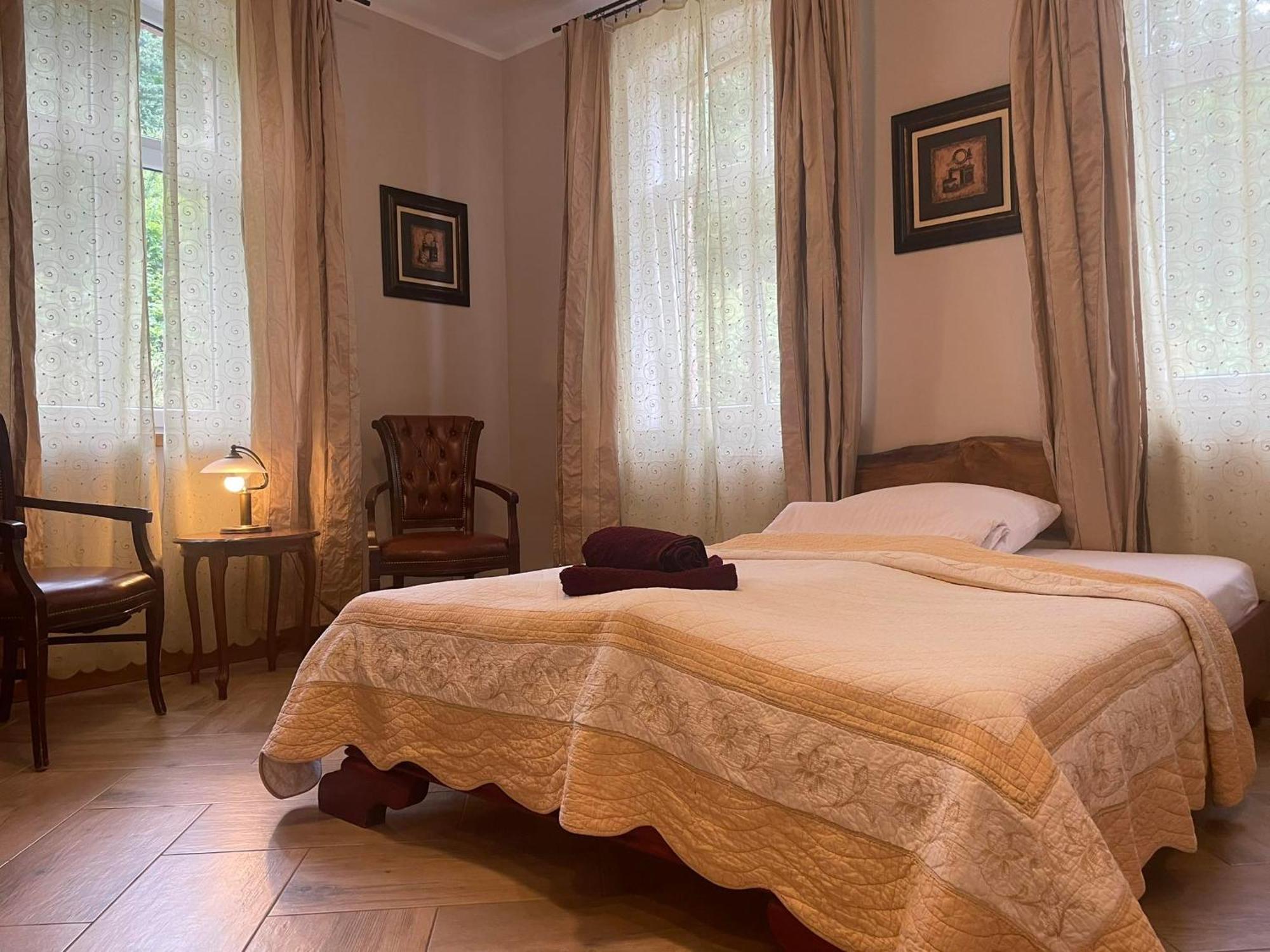 Sunny Bear Bed & Breakfast Jelenia Góra Exterior foto